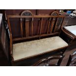 Oak carved hall bench made by Schoolbread & co. London Excellent condition