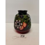Moorcroft trial vase in box 30.4.98 15cm height