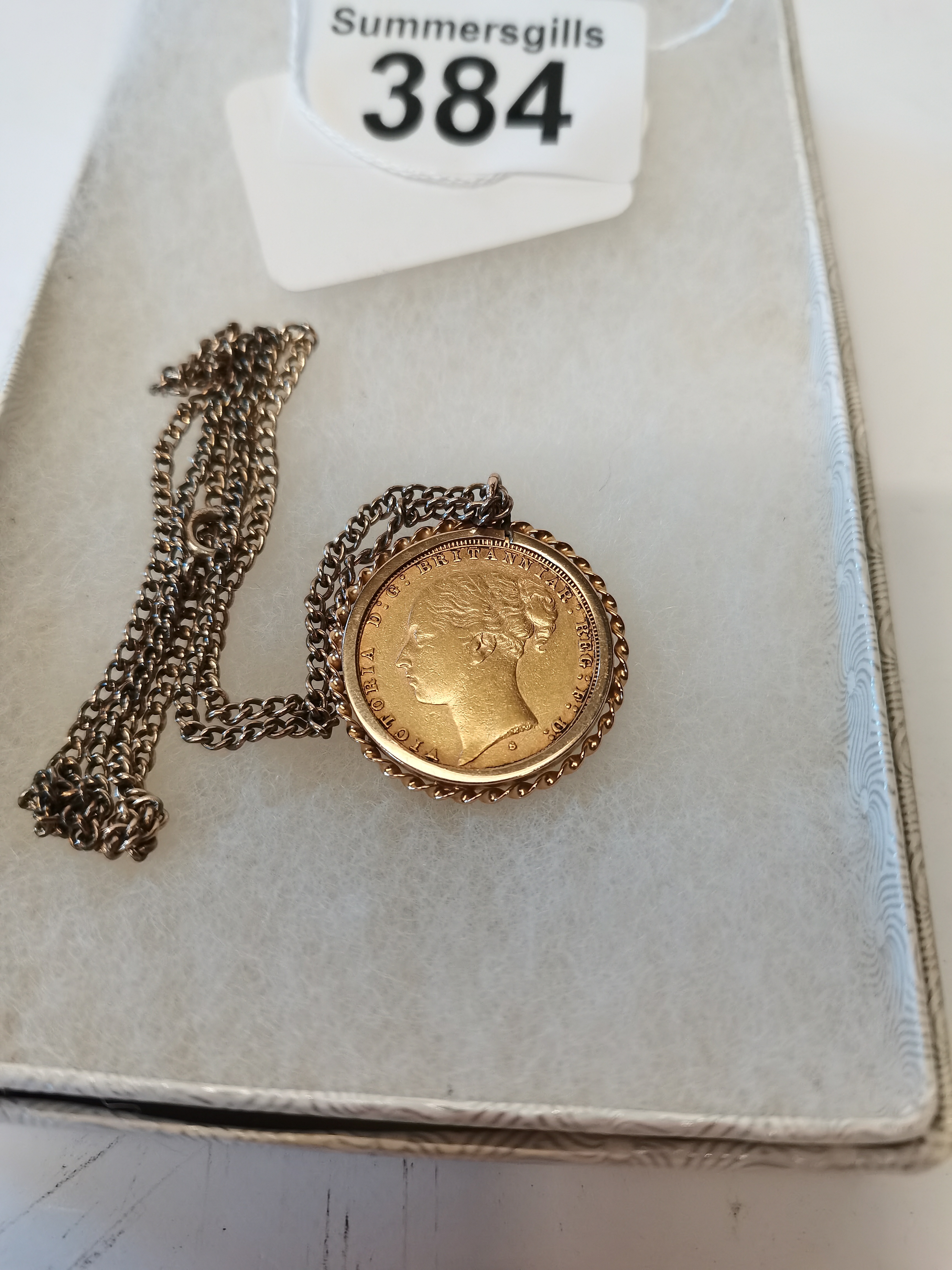 1885 gold sovereign weight 10g on necklace - Image 2 of 2