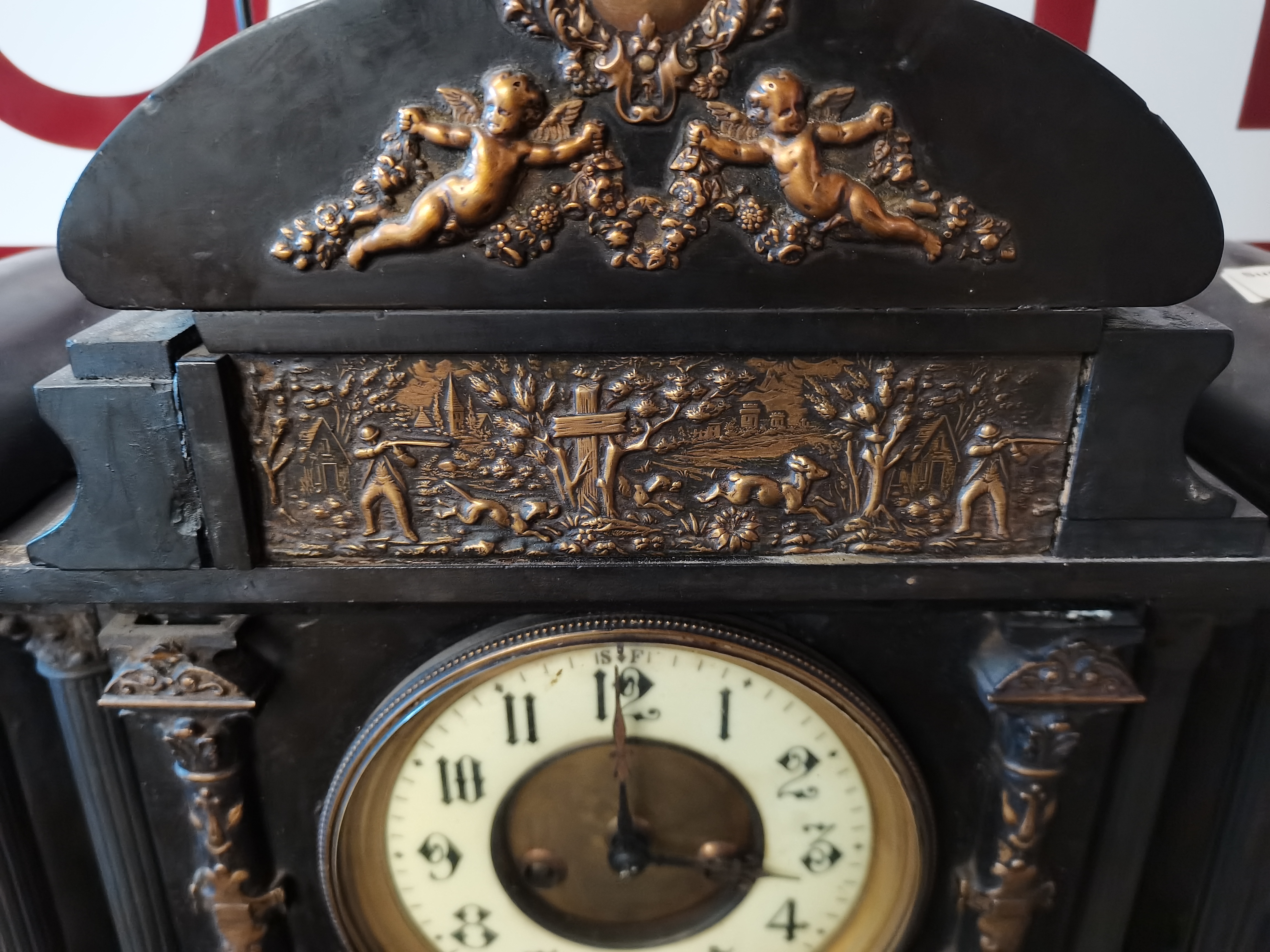 Black Mantle Clock with cherub decoration - Image 2 of 2