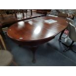 Antique mahogany extending dining table