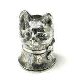 A SILVER NOVELTY 'CAT' VESTA CASE Cat's head wearing a side bow with hinged base with strike. (