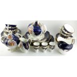 AN EARLY 20TH CENTURY COALPORT PORCELAIN TEA SET Pattern 2291, comprising six breakfast cups,