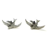 A PAIR OF STERLING SILVER 'SWALLOW BIRD' GENT'S CUFFLINKS Having glass set eyes. (approx 4cm)