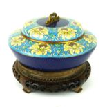 AN EARLY 20TH CENTURY CHINESE CLOISONNÉ BOX Spherical form, with scrolled handle and fine decoration