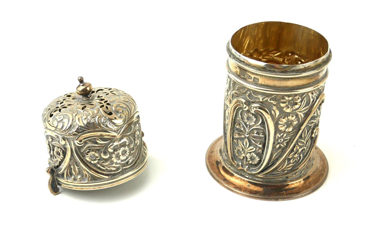 A VICTORIAN SILVER SUGAR CASTOR Having a pierced dome top and embossed decoration, hallmarked - Image 3 of 3