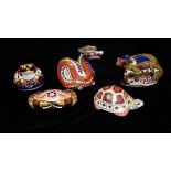 ROYAL CROWN DERBY, A COLLECTION OF FIVE PAPERWEIGHTS 'Chinese Dragon LI', 'Toad L', 'Chameleon