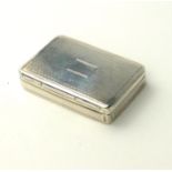 AN EARLY VICTORIAN ENGLISH SILVER VINAIGRETTE With pierced floral gilt interior containing dealers