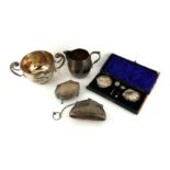 A COLLECTION OF EARLY 20TH CENTURY SILVERWARE Including a purse, hallmarked Birmingham, 1918, a