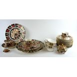 ROYAL CROWN DERBY, A COLLECTION OF 20TH CENTURY PORCELAIN ITEMS Comprising a cigar pattern dinner