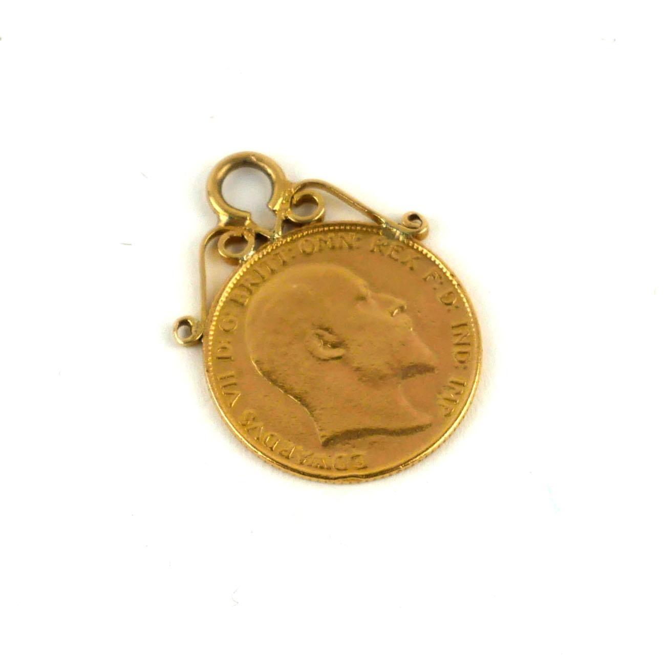 AN EDWARDIAN 22CT GOLD HALF SOVEREIGN COIN, DATED 1908 George and Dragon verso, with 9ct gold - Image 2 of 2