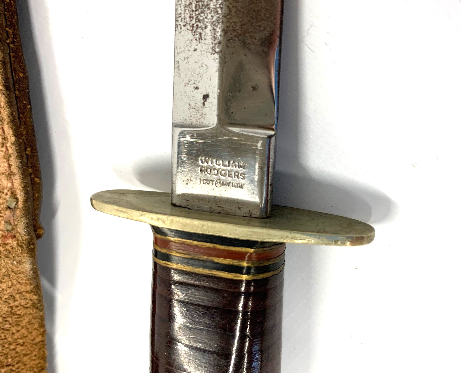A 20TH CENTURY WILLIAM RODGERS DAGGER Inscribed to blade 'I CUT MY WAY - WILLIAM RODGERS, SHEFFIELD, - Image 3 of 4