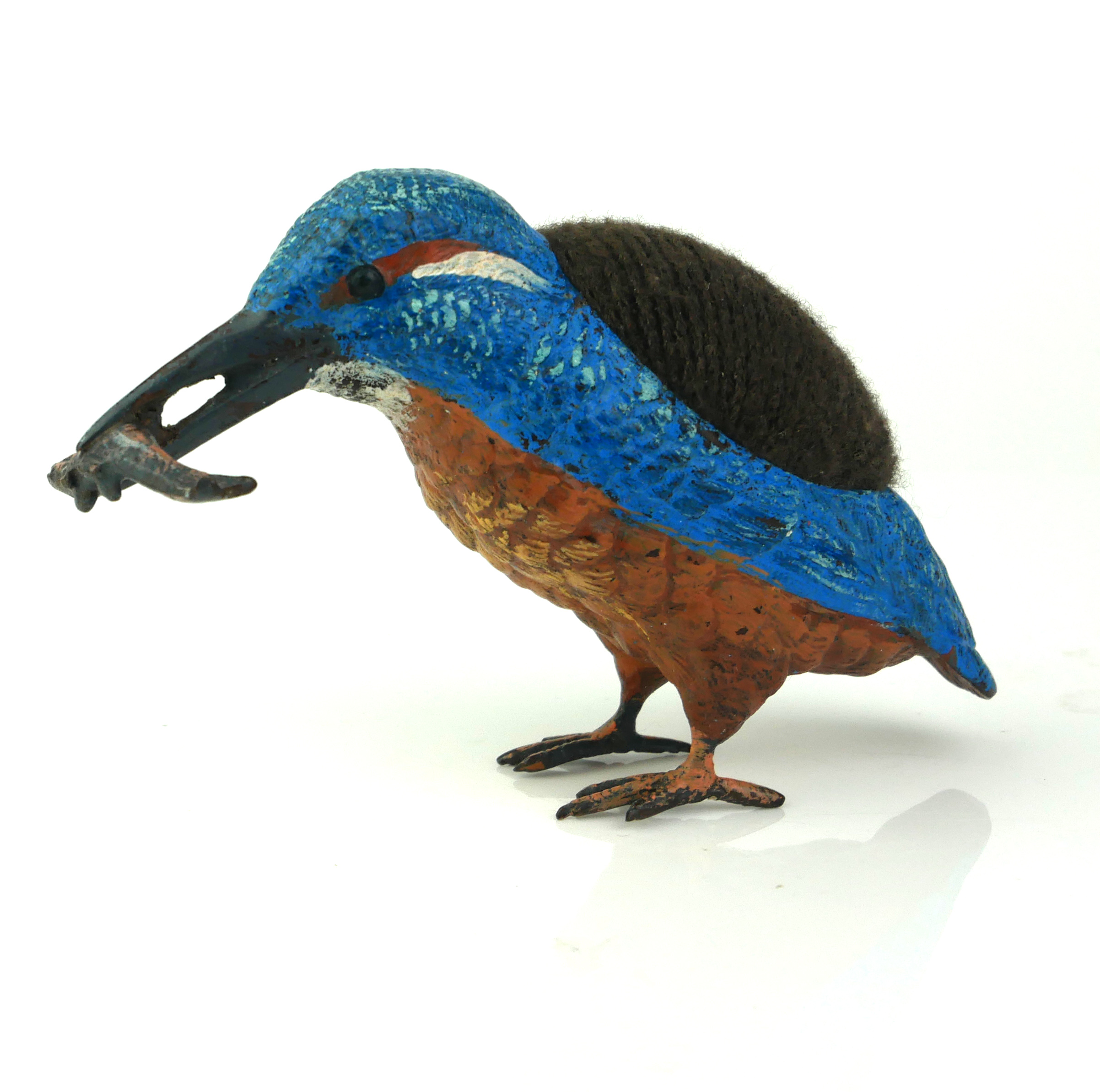 A COLD PAINTED METAL KINGFISHER With fish to beak and velvet cushion to back. (approx 14cm x 7cm) - Image 2 of 3