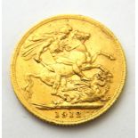 A KING GEORGE V 22CT GOLD FULL SOVEREIGN COIN, DATED 1912 With George and Dragon to reverse.