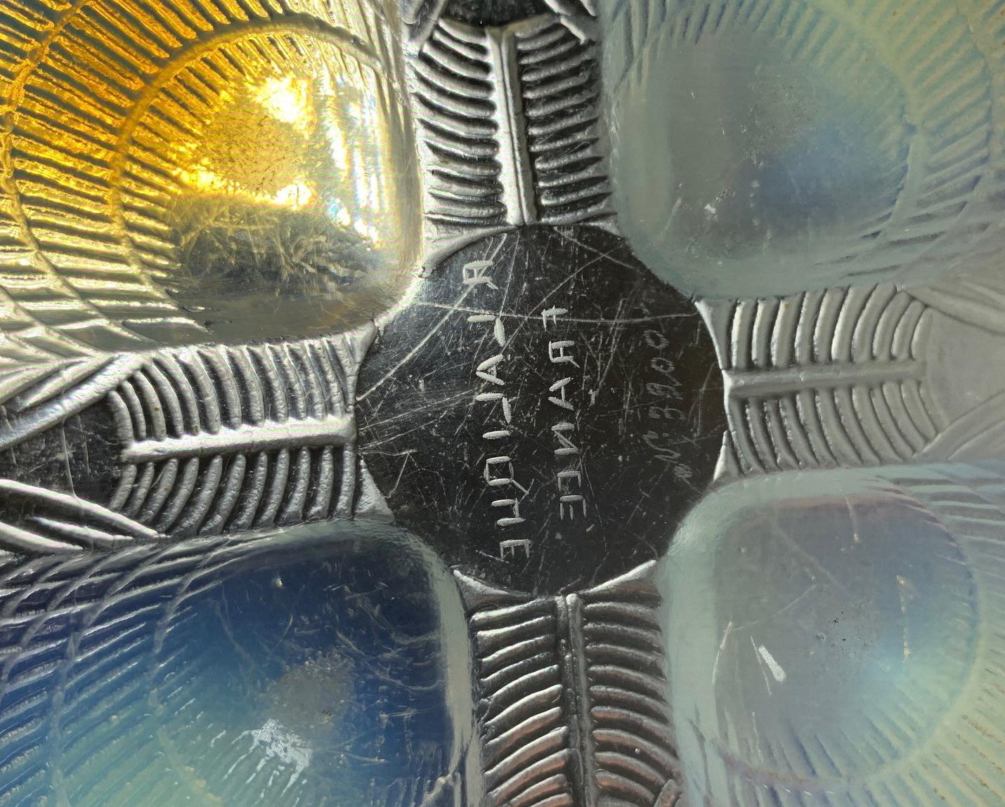 RENÉ LALIQUE, FRENCH, 1860 - 1945, OPALESCENT COQUILLE PATTERN GLASS BOWL Signed R. Lalique, France. - Bild 6 aus 6