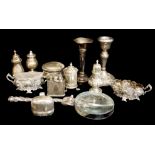 A COLLECTION OF VINTAGE SILVER AND WHITE METAL TRINKETS To include a circular box with tripod