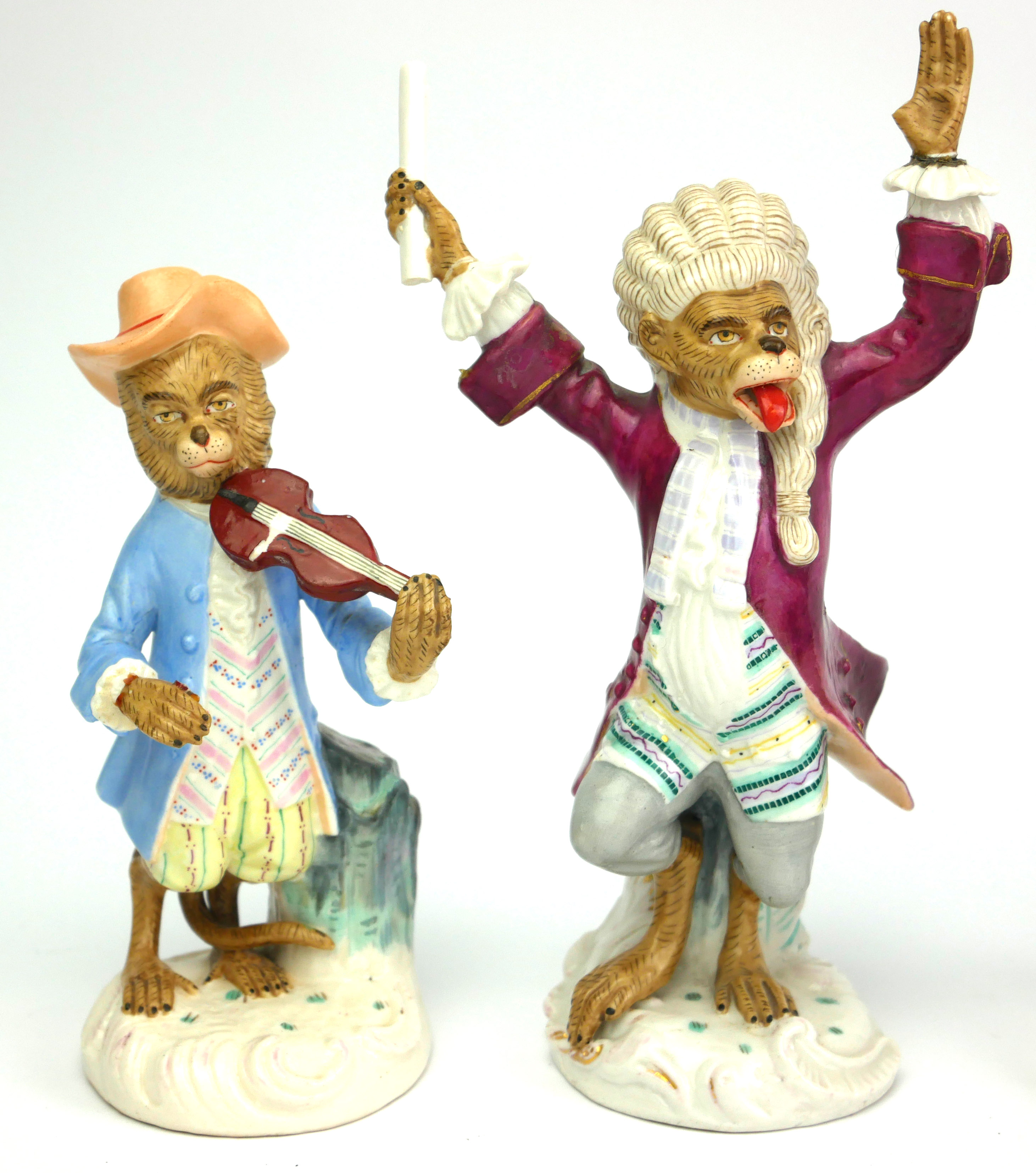 A SET OF NINE 19TH CENTURY GERMAN PORCELAIN MONKEY BAND FIGURES A conductor with various musicians - Image 8 of 15