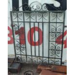 A VICTORIAN STYLE WROUGHT IRON SCROLLWORK GARDEN GATE. (84cm x 94cm) Condition: good overall