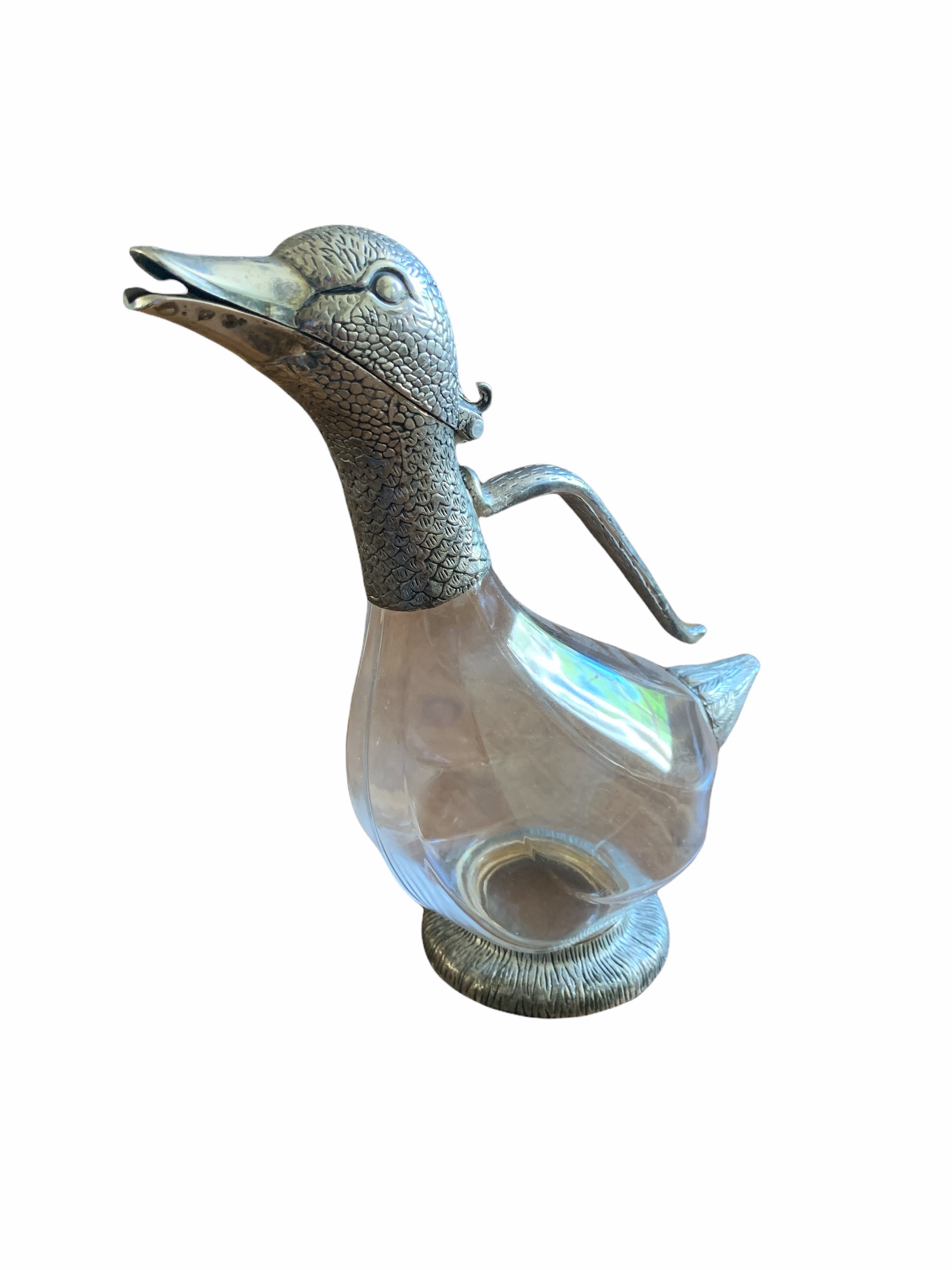 AN EARLY 20TH CENTURY CONTINENTAL SILVER PLATED CLARET JUG FORMED AS A DUCK Having a clear glass