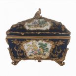 A LARGE 20TH CENTURY SEVRES STYLE PORCELAIN AND GILT METAL ORMOLU TYPE BRONZE CASKET Decorated in