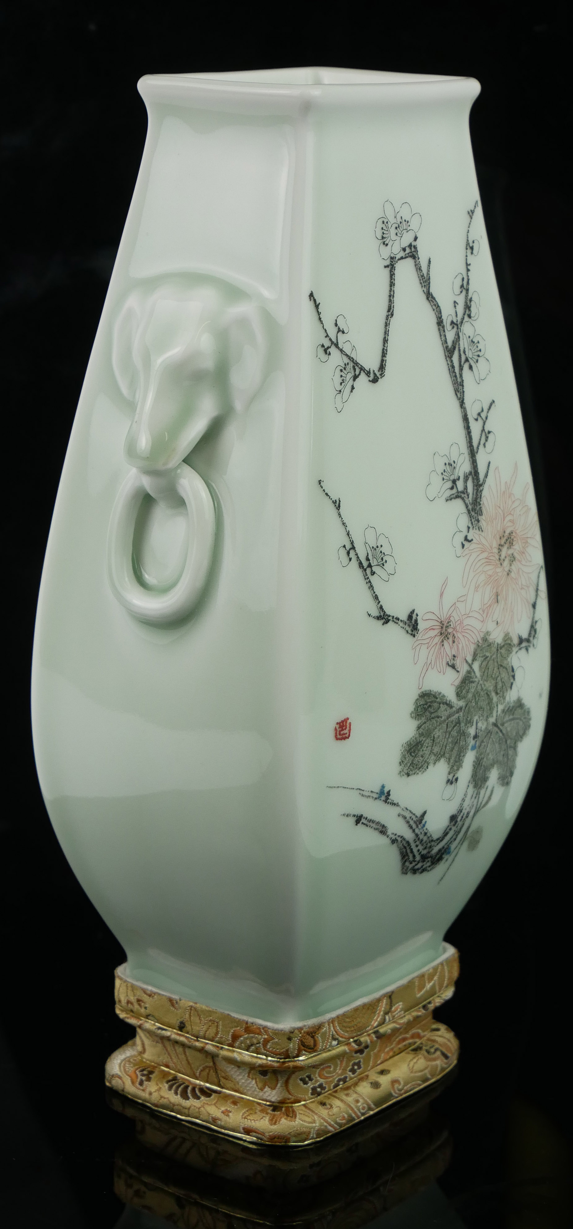 A 20TH CENTURY CHINESE CELADON GLAZED PORCELAIN VASE Having twin elephant mask handles and floral - Image 2 of 5