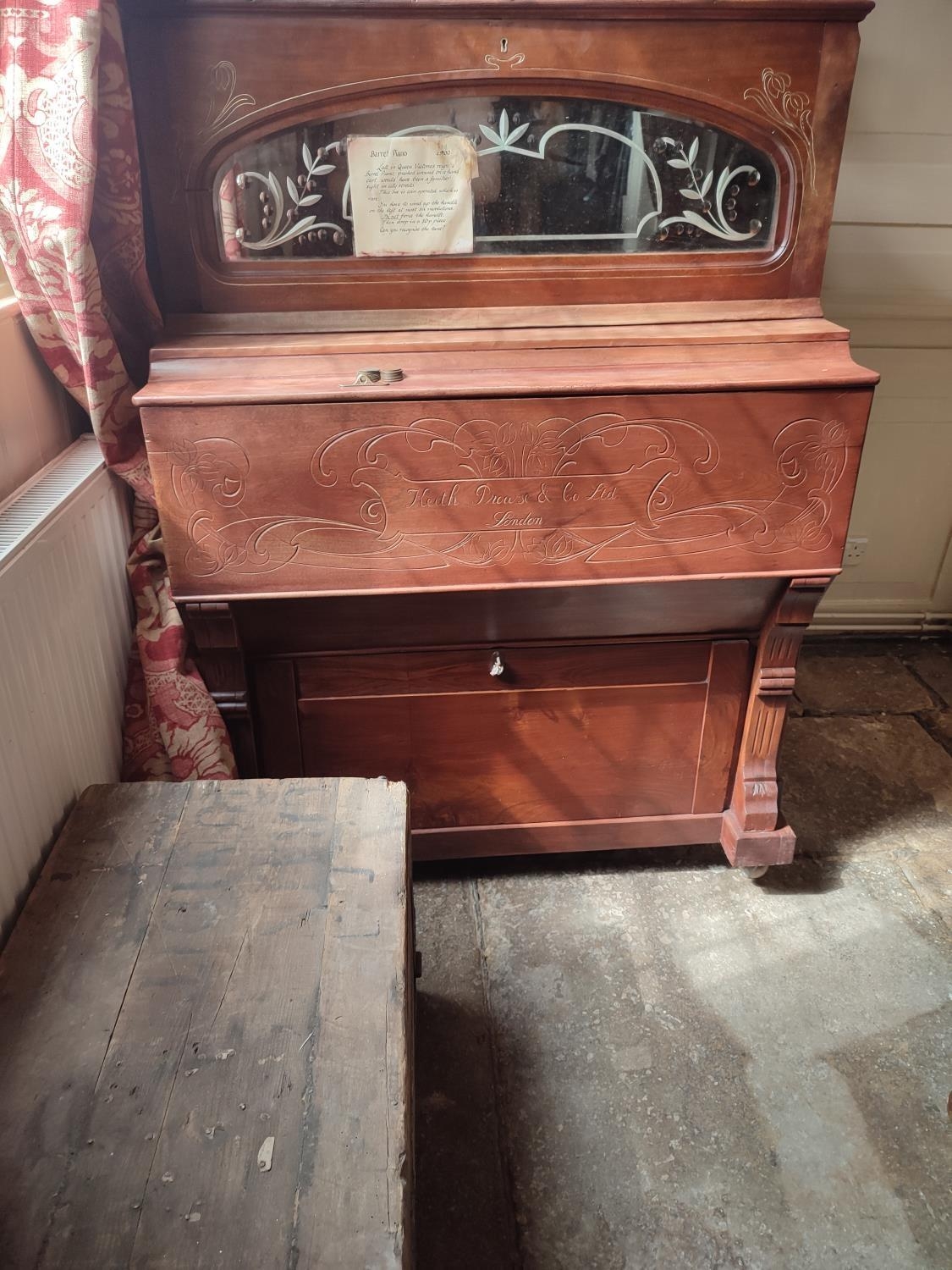 KEITH PROWSE AND CO., LONDON, A LATE 19TH CENTURY BEECHWOOD CASED COIN OPERATED STREET BARREL - Image 2 of 8