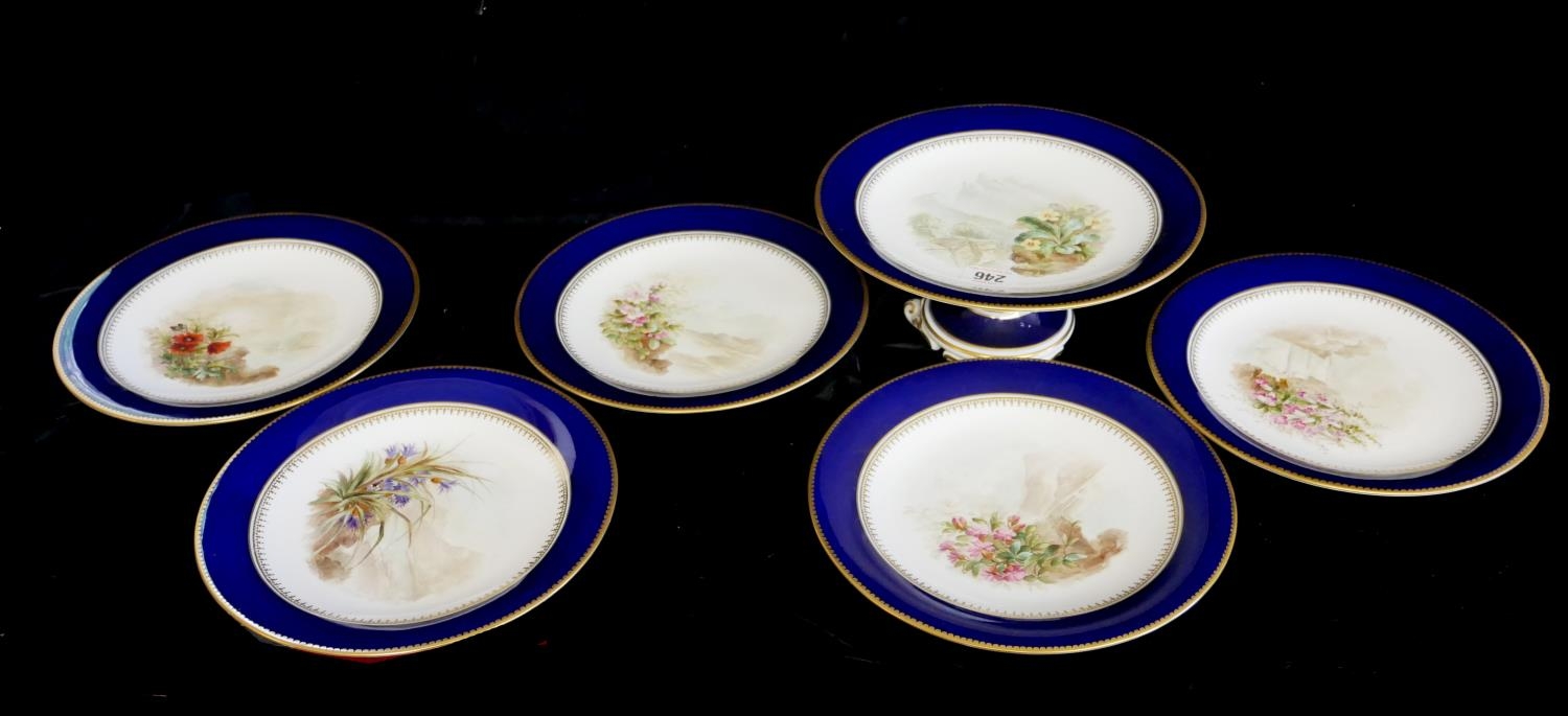GRAINGER'S WORCESTER, A VICTORIAN PORCELAIN COMPORT SERVICE Comprising a tazza and five matching