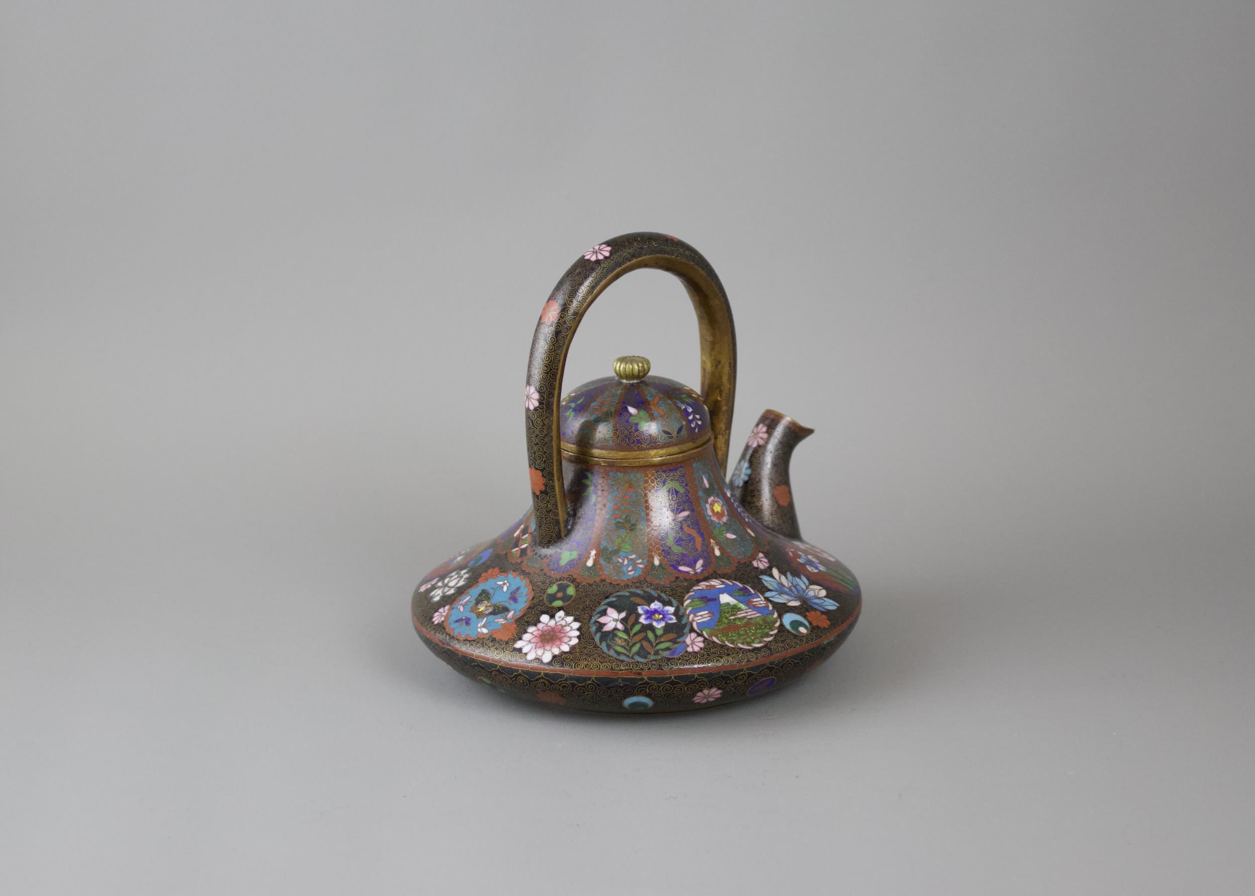 A Japanese cloisonne sake kettle and cover, Meiji period - - L16cm W15cm H15cm - - with overhead - Image 5 of 8