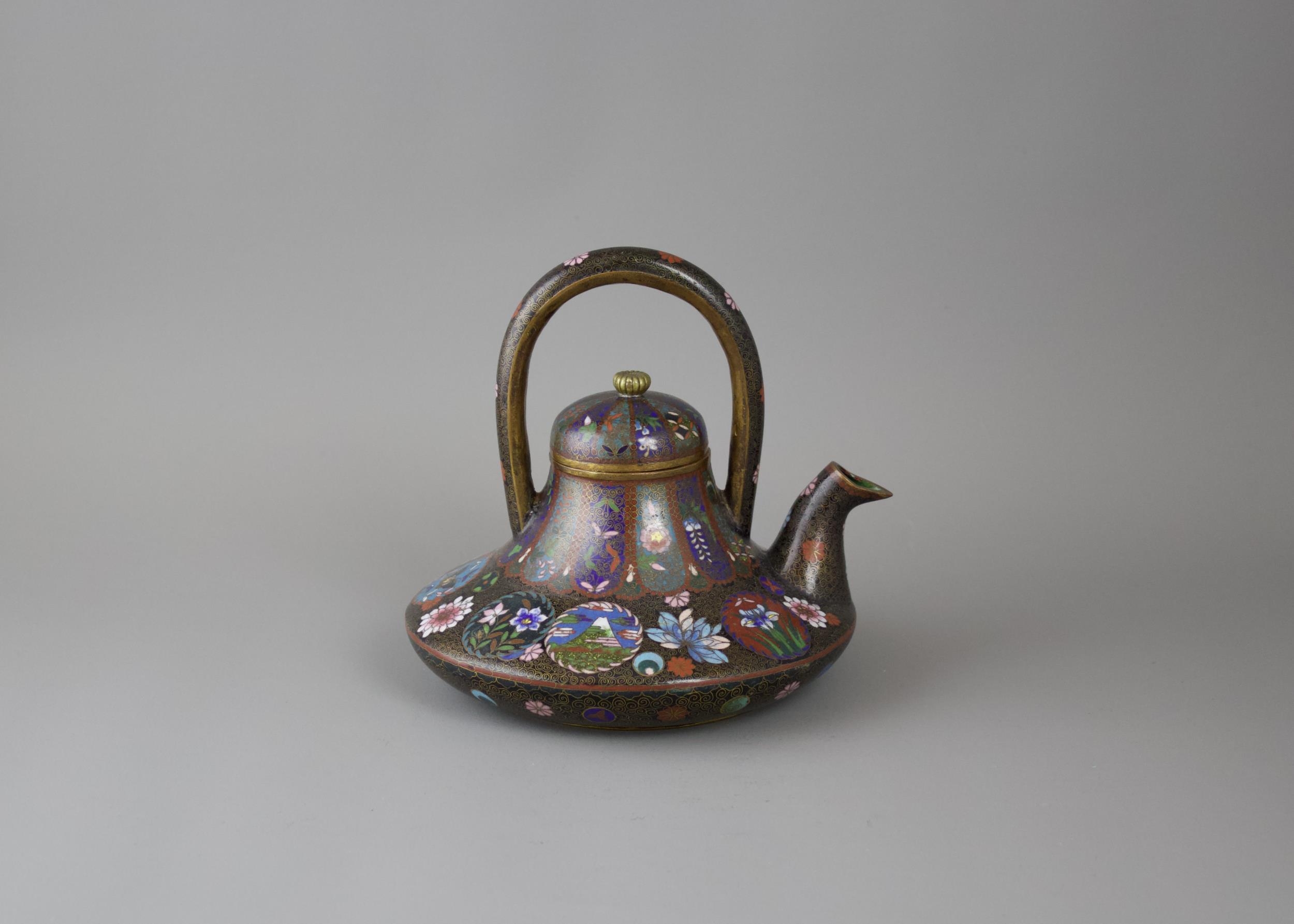 A Japanese cloisonne sake kettle and cover, Meiji period - - L16cm W15cm H15cm - - with overhead - Image 3 of 8