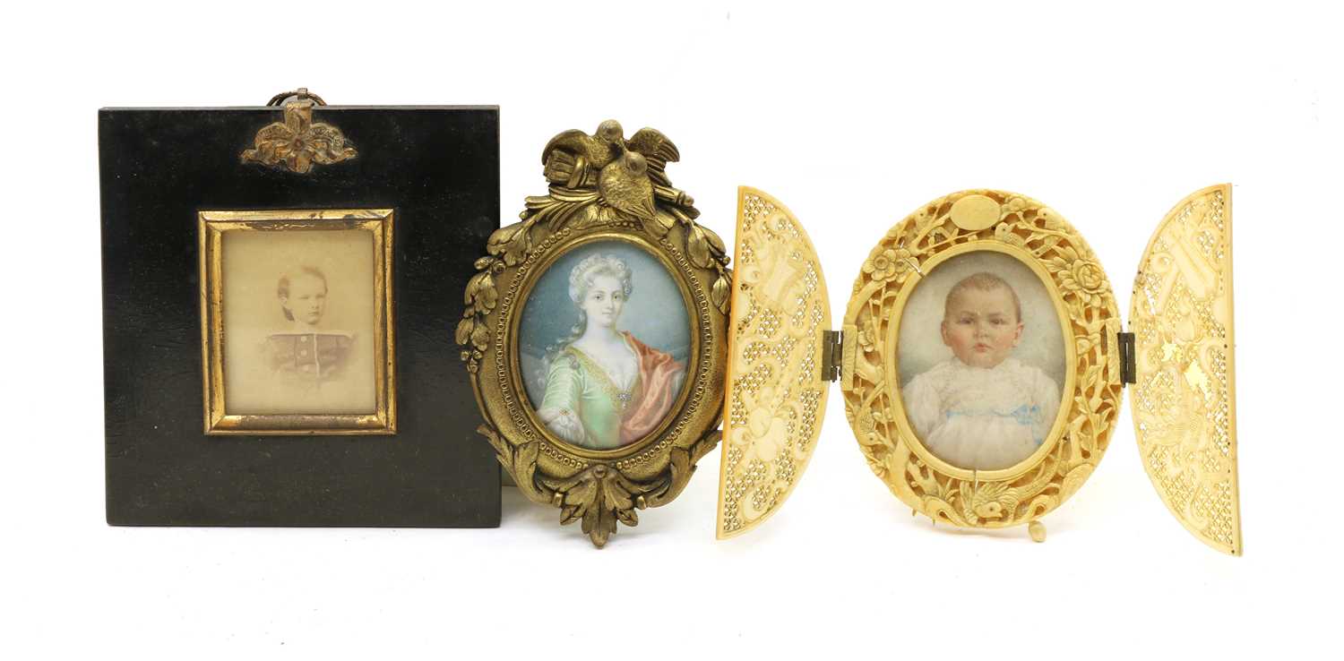 A small group of ivory portrait miniatures, - Image 2 of 6