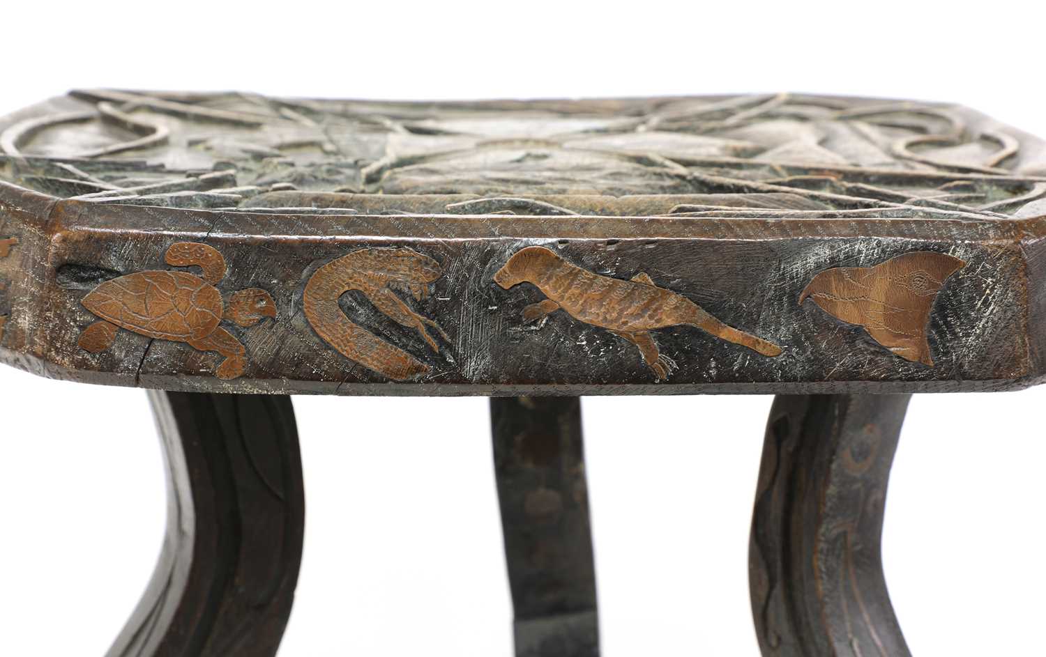 A carved and inlaid talismanic stool, - Bild 3 aus 6