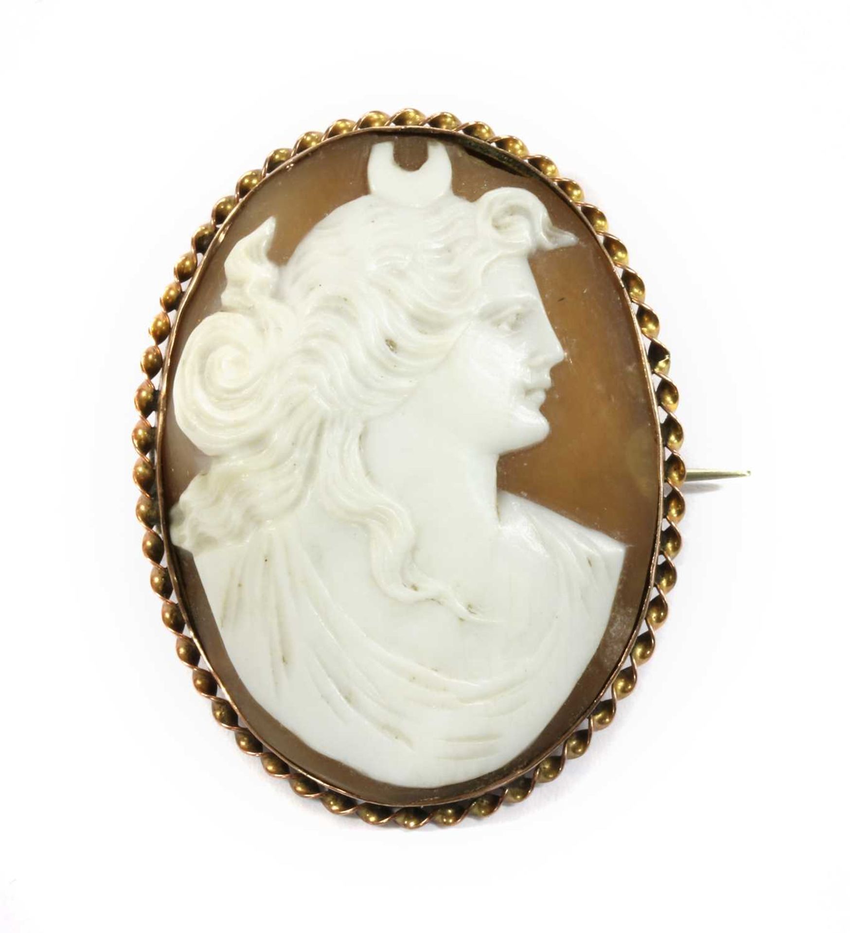 A gold mounted shell cameo brooch,