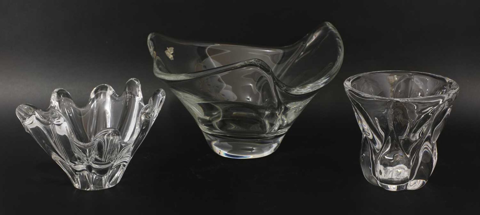 A Daum clear glass bowl, - Image 3 of 4