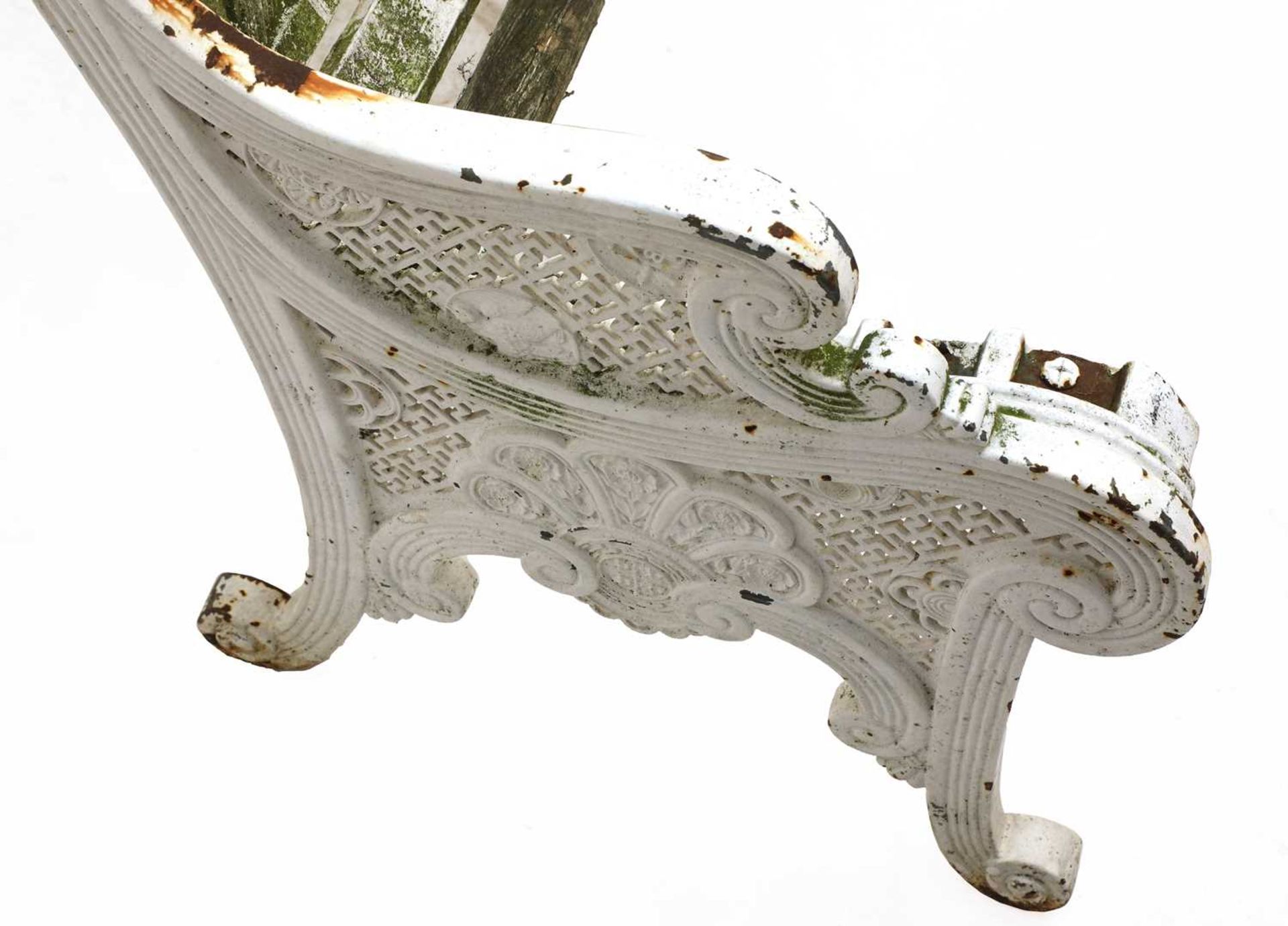 A cast iron bench, - Image 6 of 16