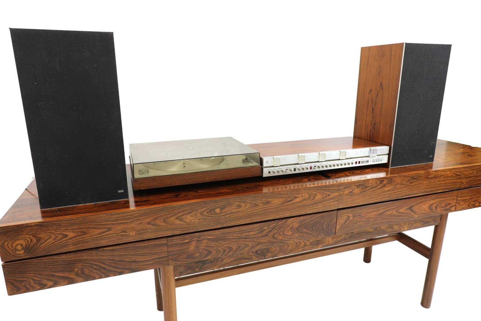 A Bang & Olufsen rosewood mounted music system, § - Image 4 of 4