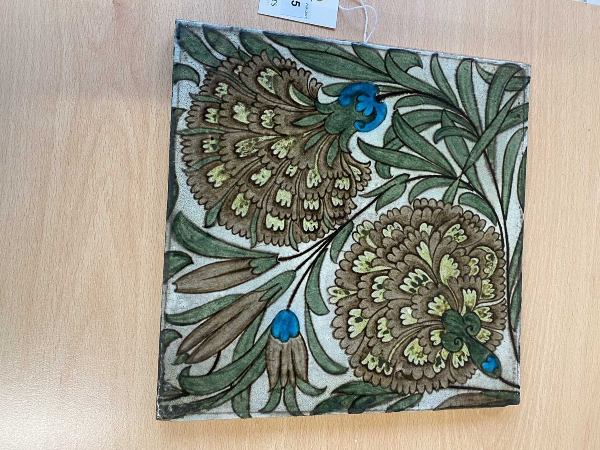 A William De Morgan 'Persian Flowers' pattern tile, - Bild 5 aus 13