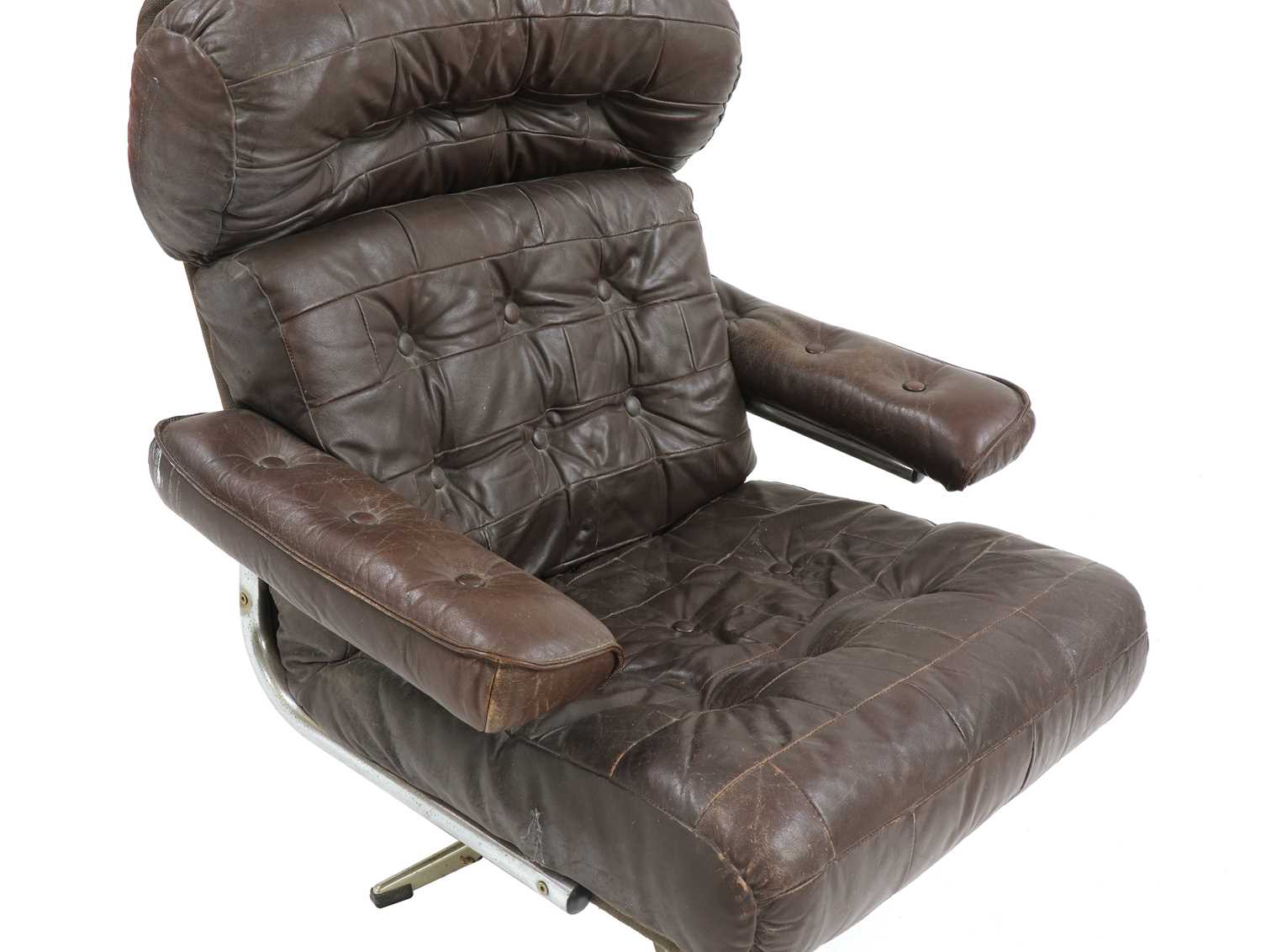 A chocolate leather lounger, - Image 2 of 4