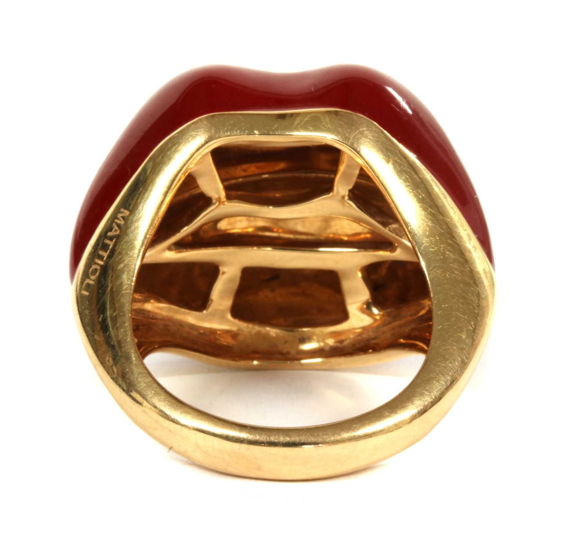 An Italian gold enamel 'lips' ring, by Mattioli - Image 3 of 3