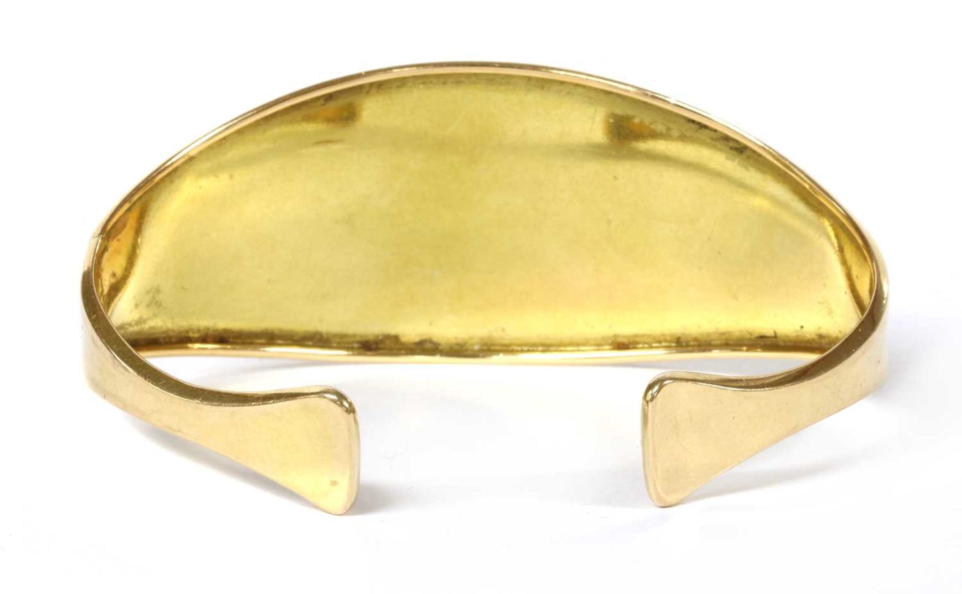 A gold gem-set torque bangle, - Image 2 of 4