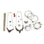 A quantity of silver jewellery,