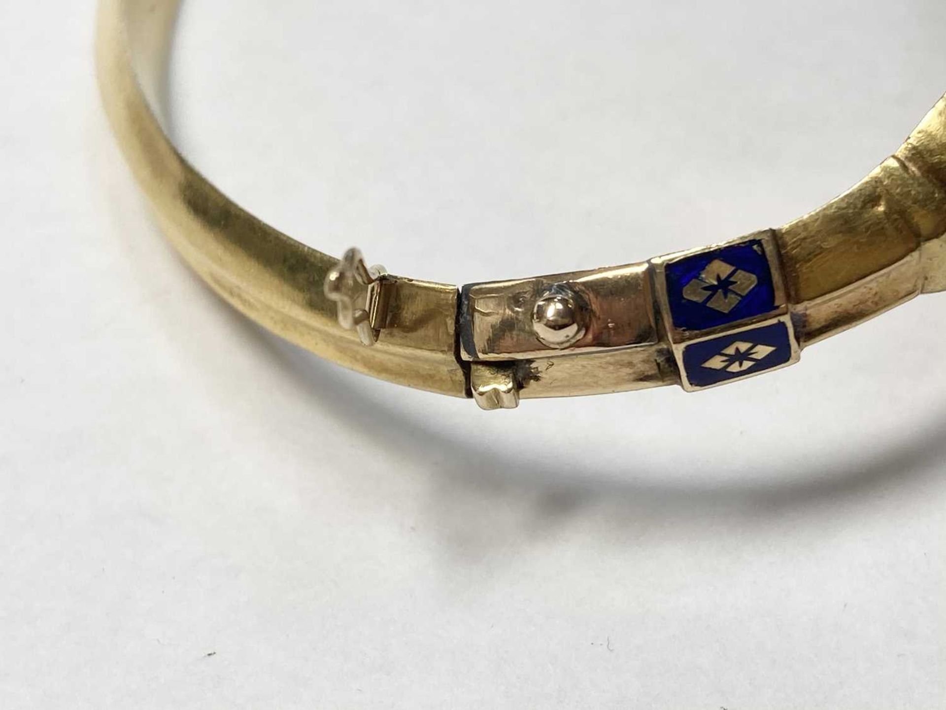 A Swedish gold paste, split pearl and enamel hollow hinged bangle, c.1850, - Image 2 of 19