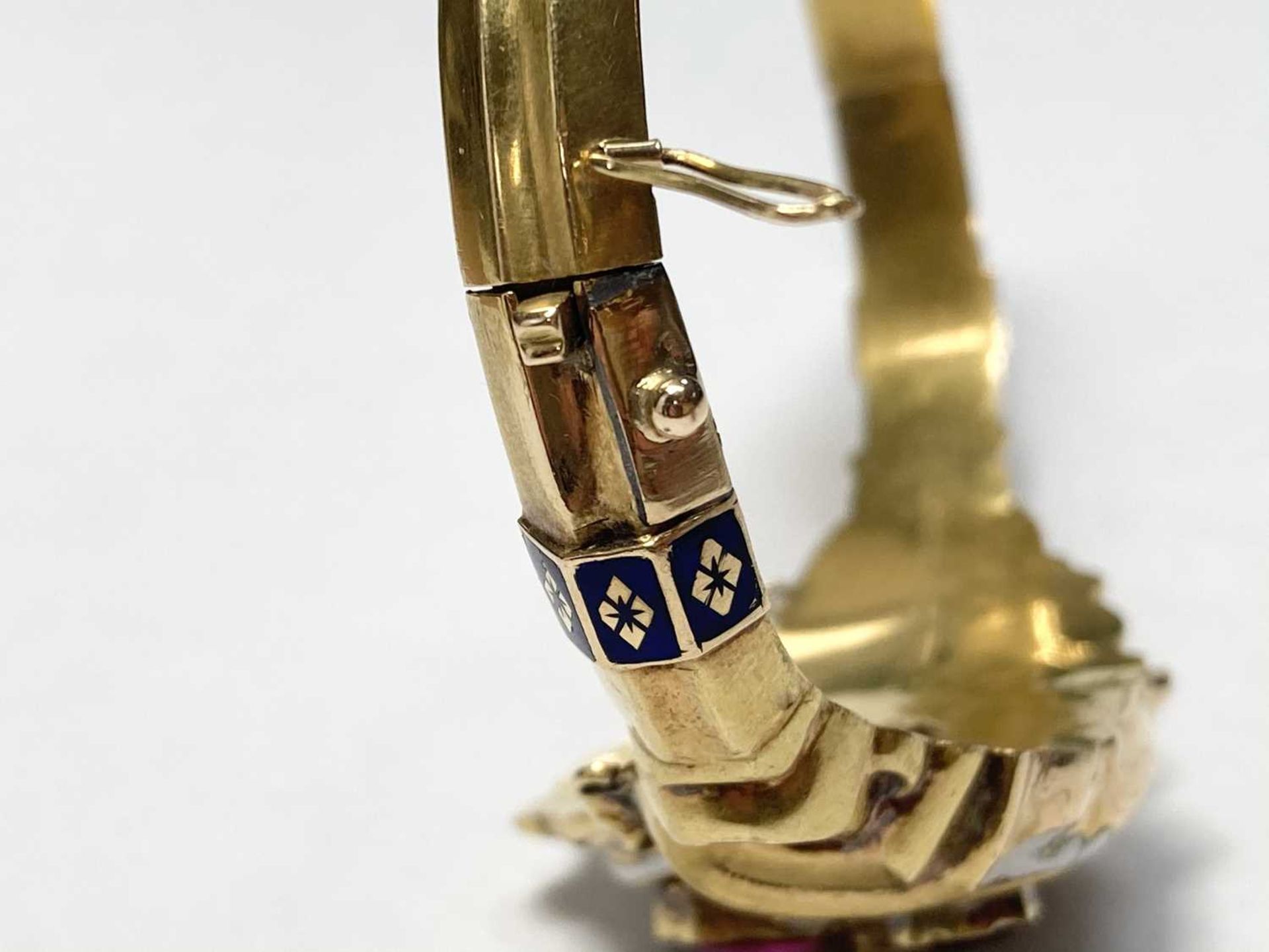 A Swedish gold paste, split pearl and enamel hollow hinged bangle, c.1850, - Image 3 of 19