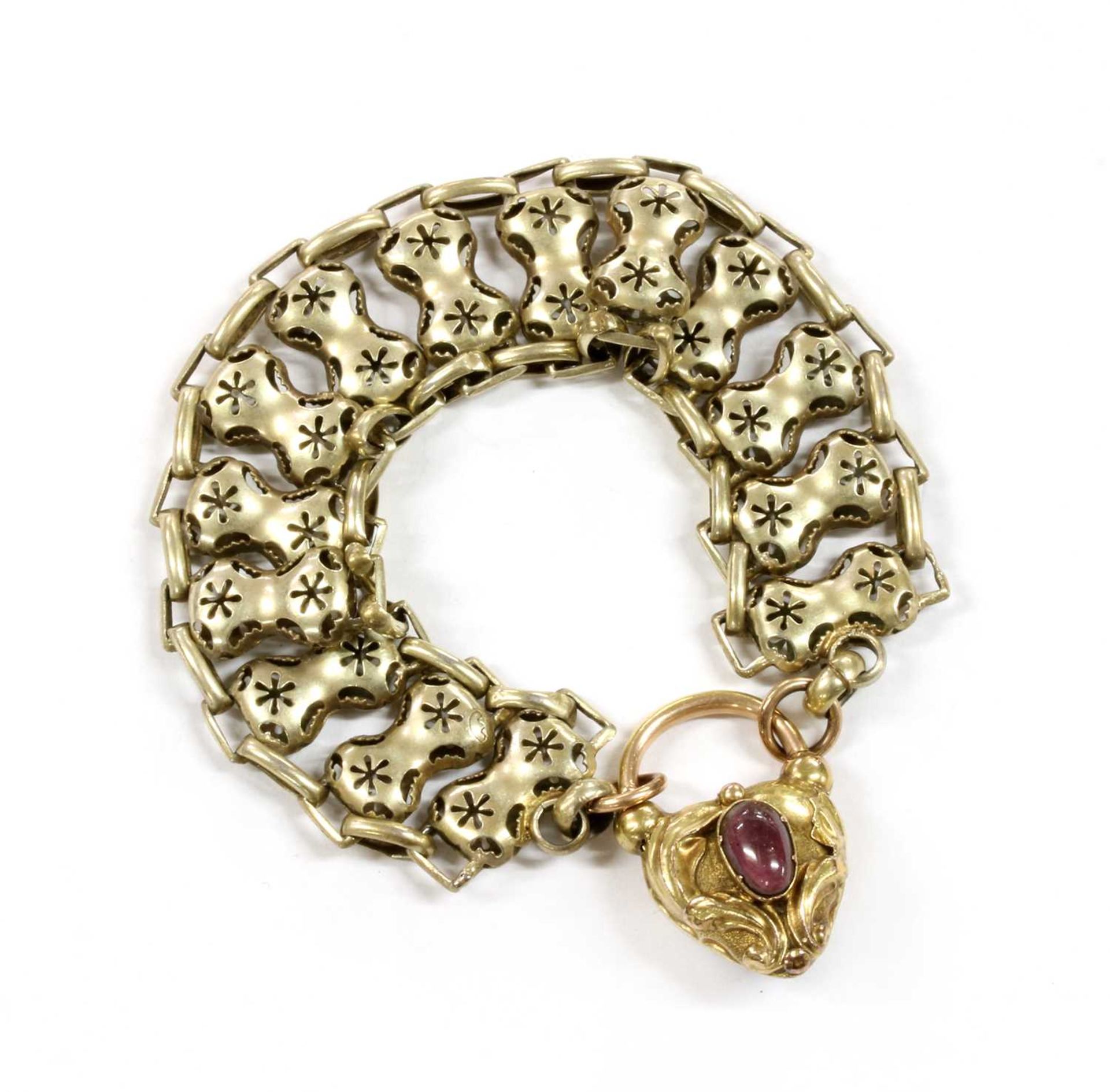 A Victorian gold heart shaped padlock clasp,