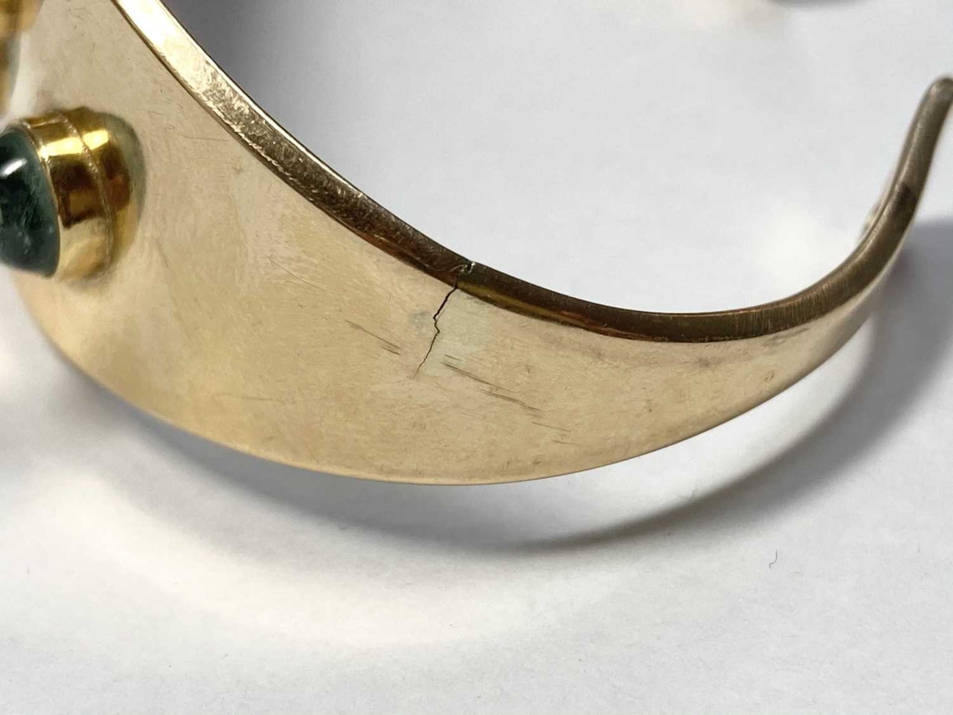 A gold gem-set torque bangle, - Image 3 of 4