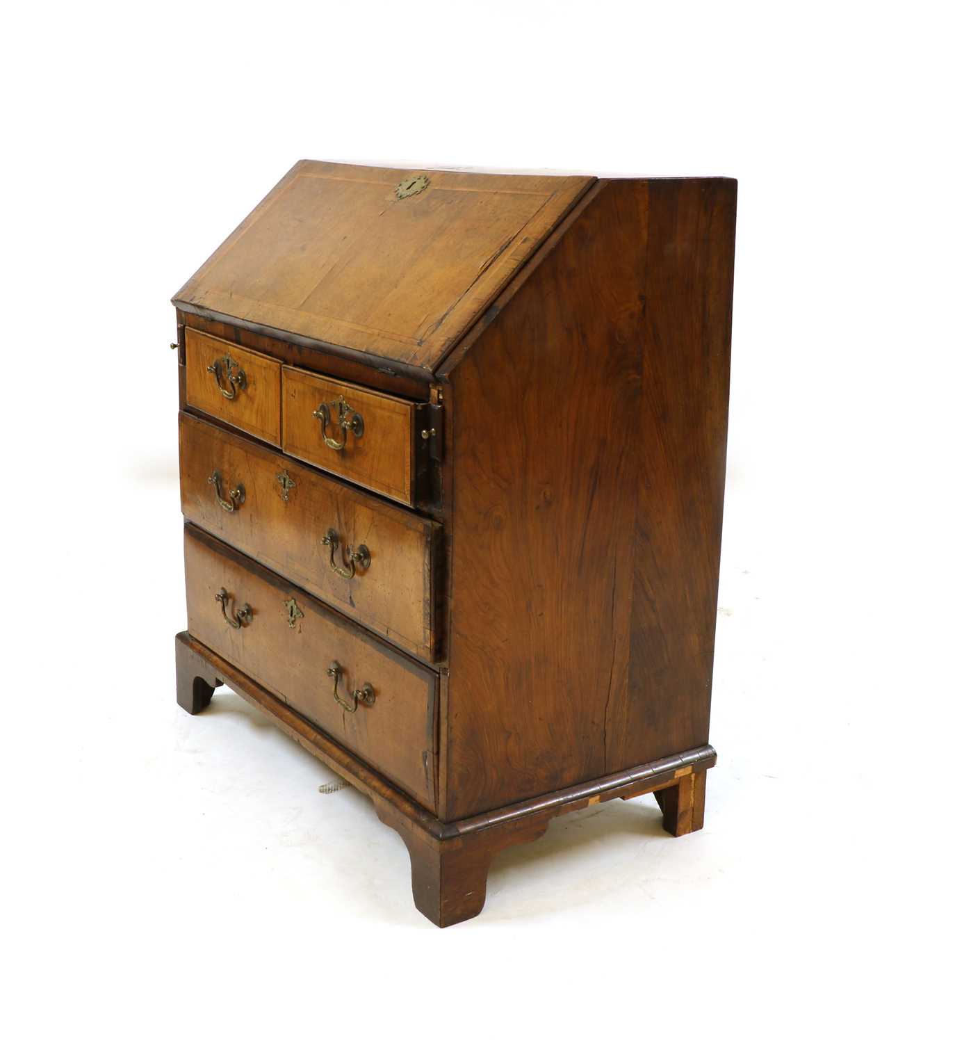 An early 18th century walnut bureau, - Image 5 of 5