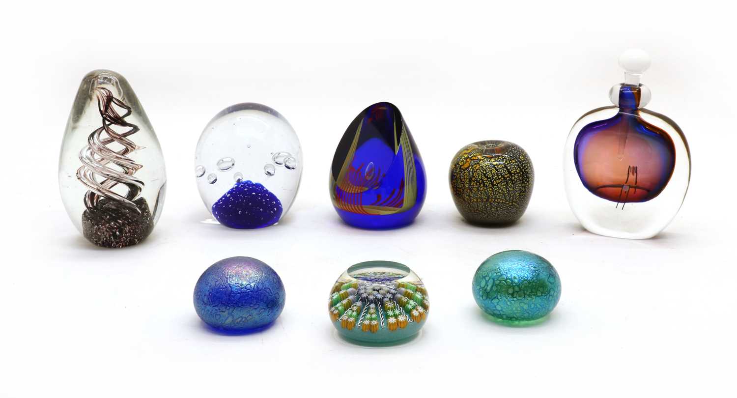 A collection of glass paperweights and dump weights, - Image 2 of 4