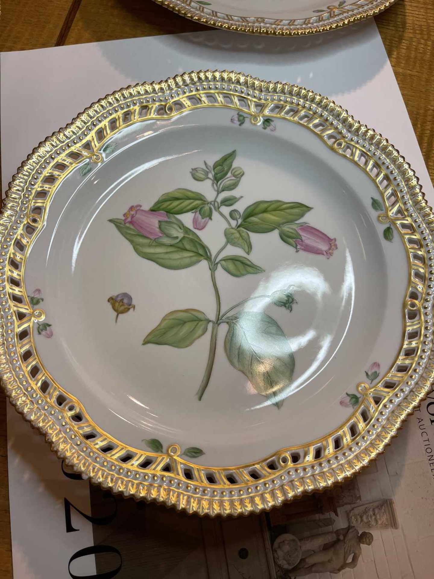 An extensive Royal Copenhagen 'Flora Danica' porcelain dinner service, - Image 102 of 139