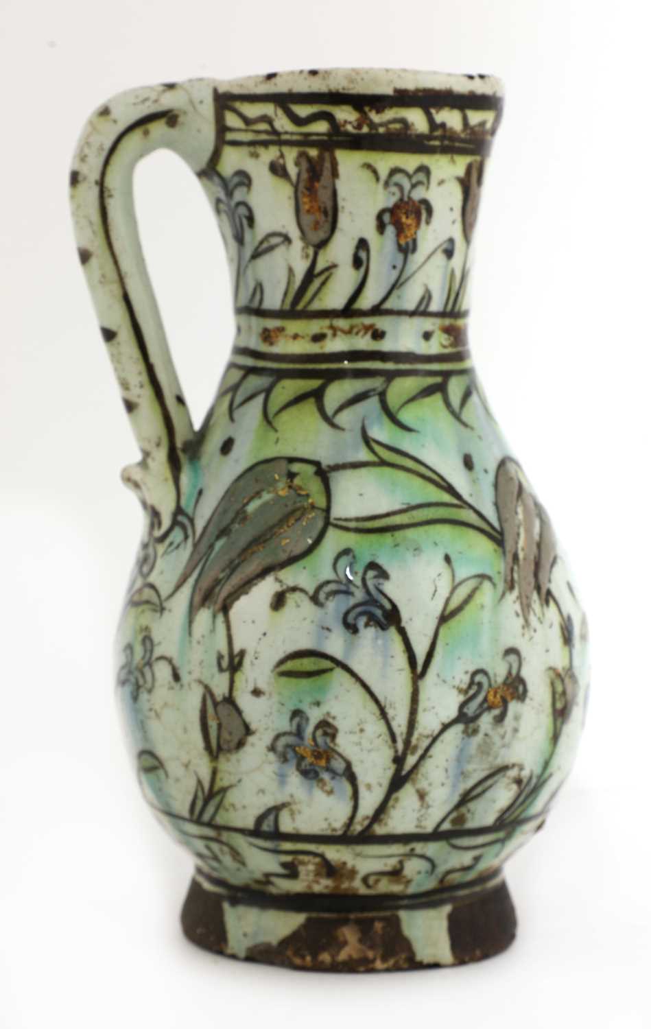 An Ottoman Iznik pottery jug, - Bild 4 aus 6