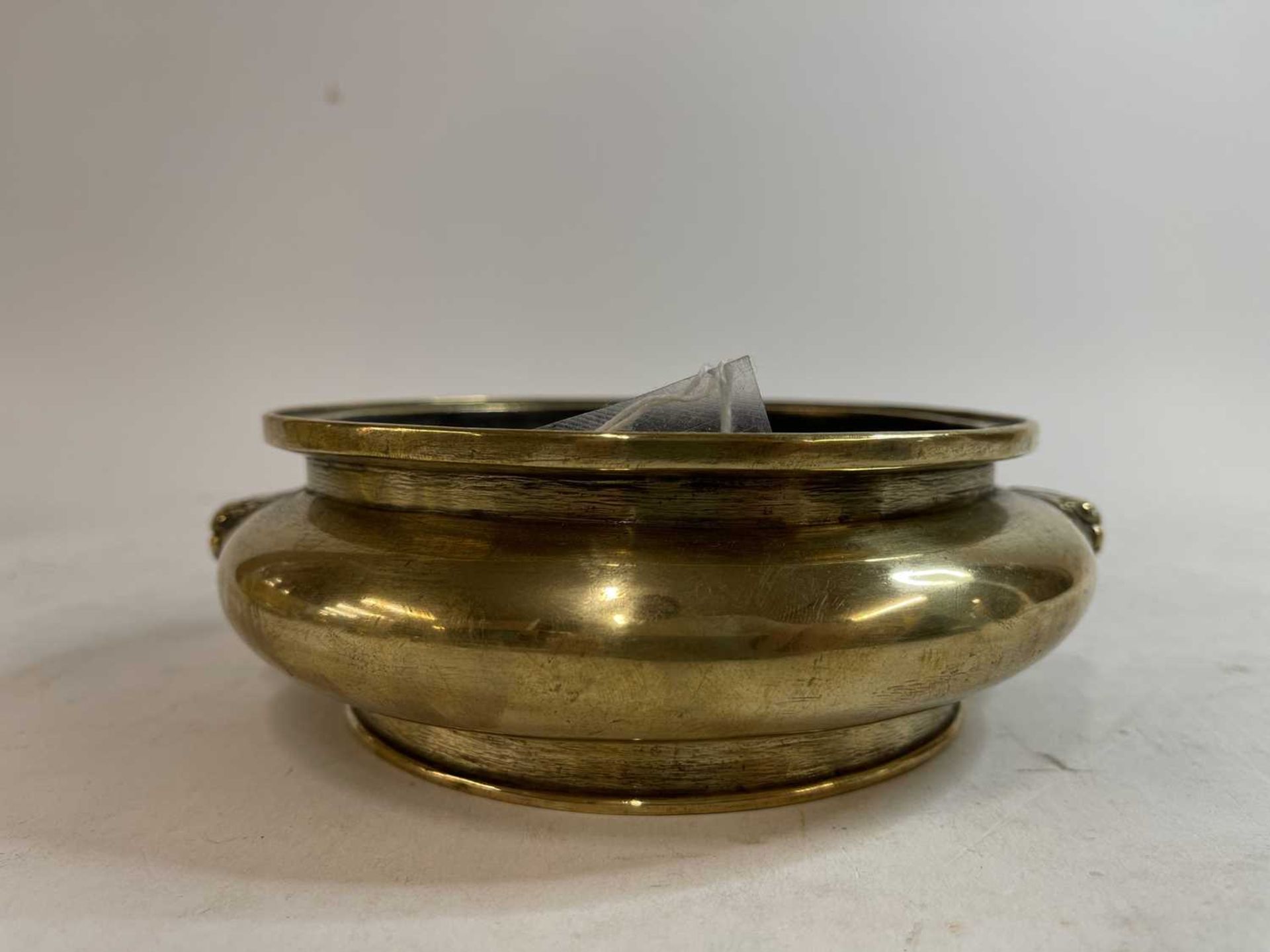 A Chinese bronze incense burner, - Image 15 of 24