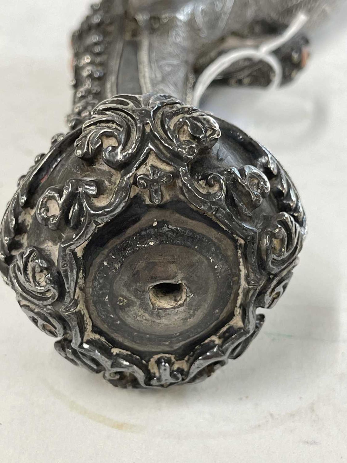 A Turkish silver-mounted flintlock pistol, - Bild 13 aus 45